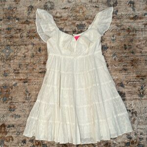Lilly Pulitzer white eyelet dress size 6 , back zipper. Not much stretch to it